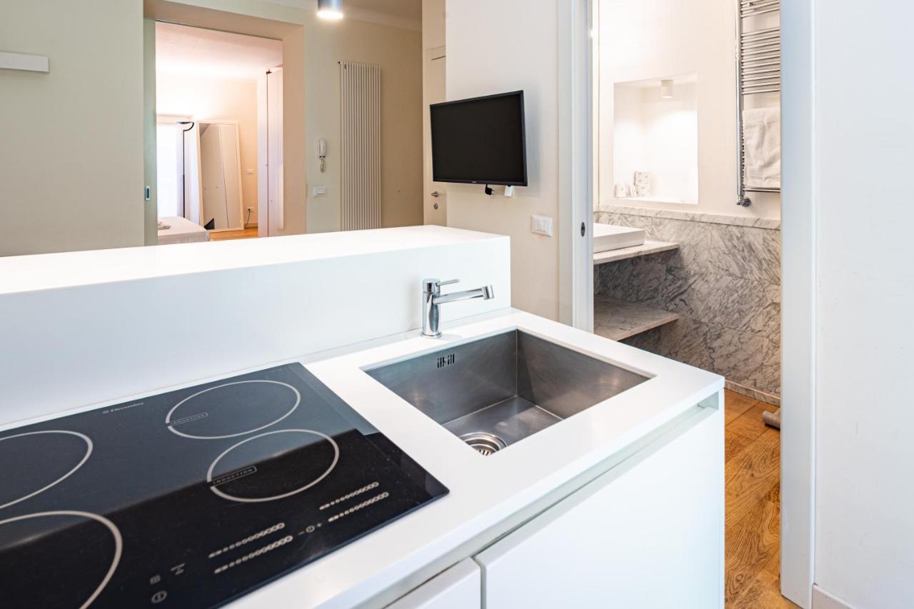 Brera Livings, Charming Flat Near Duomo Apartment Milan Luaran gambar